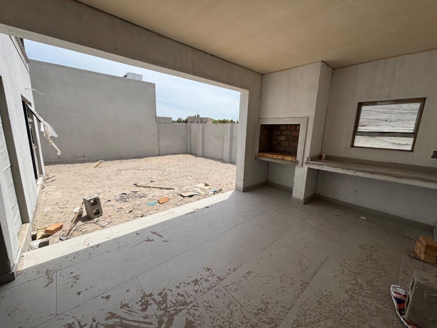 4 Bedroom Property for Sale in Sandown Western Cape